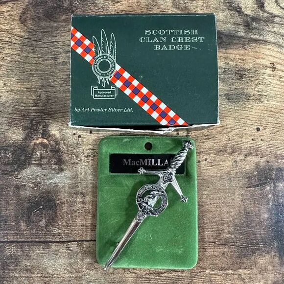 MacMillan Clan Crest Sword Badge Art Pewter Silver Ltd Cap Pin Scotland Brooch - Picture 1 of 8